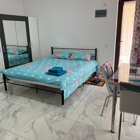 Home Naya بوخارست المظهر الخارجي الصورة