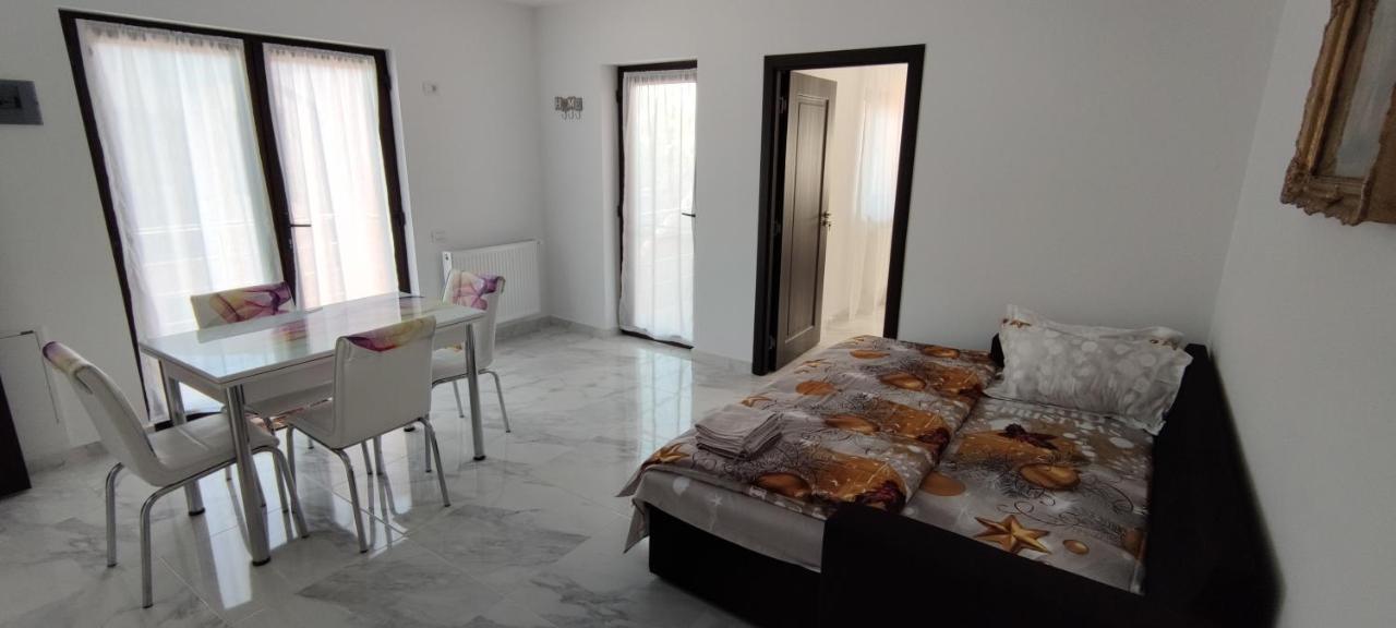 Home Naya بوخارست المظهر الخارجي الصورة