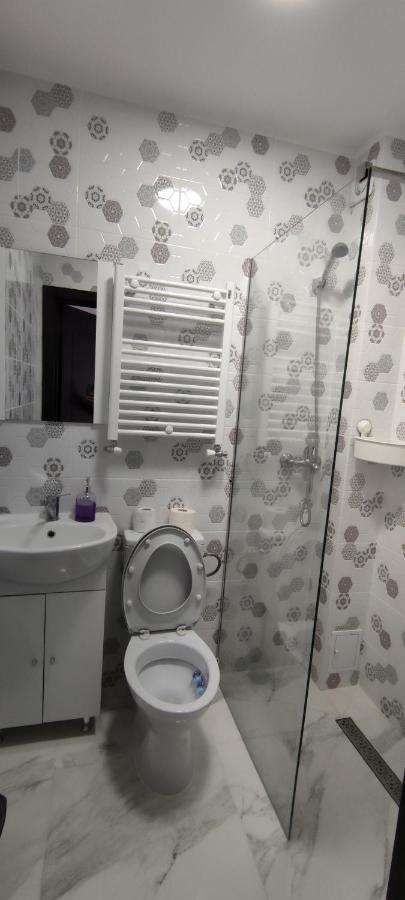 Home Naya بوخارست المظهر الخارجي الصورة
