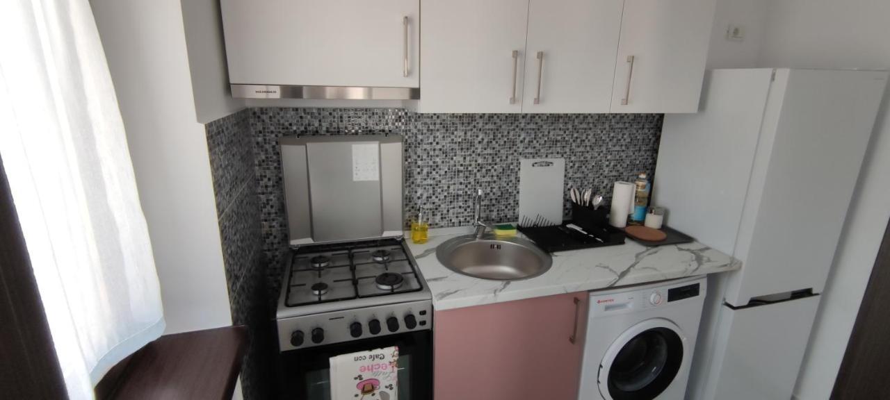 Home Naya بوخارست المظهر الخارجي الصورة