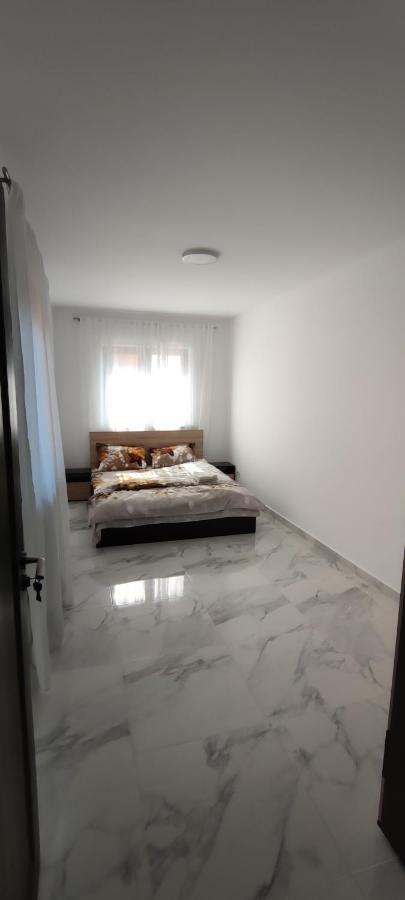 Home Naya بوخارست المظهر الخارجي الصورة