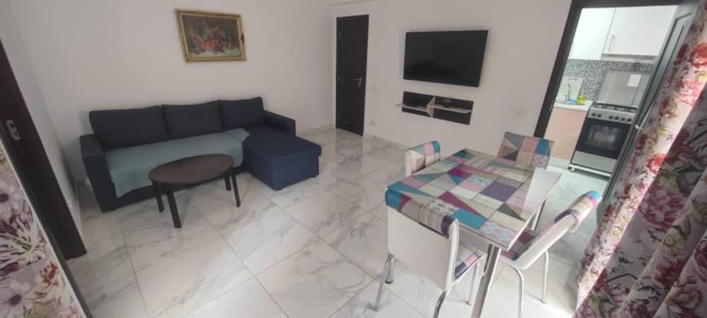Home Naya بوخارست المظهر الخارجي الصورة