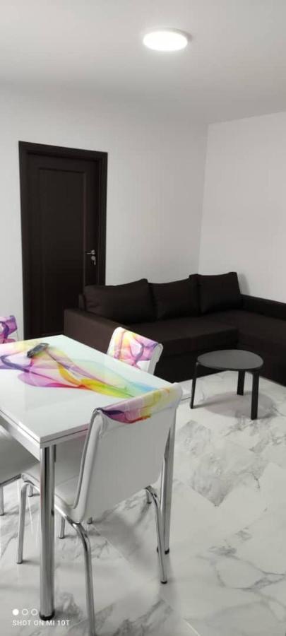 Home Naya بوخارست المظهر الخارجي الصورة